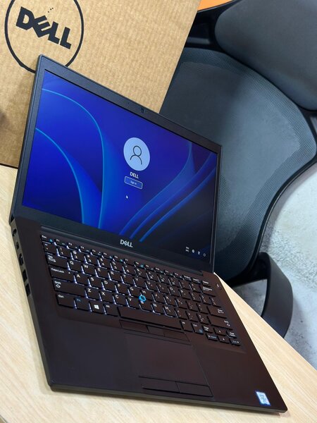 Dell Latitude 7490
