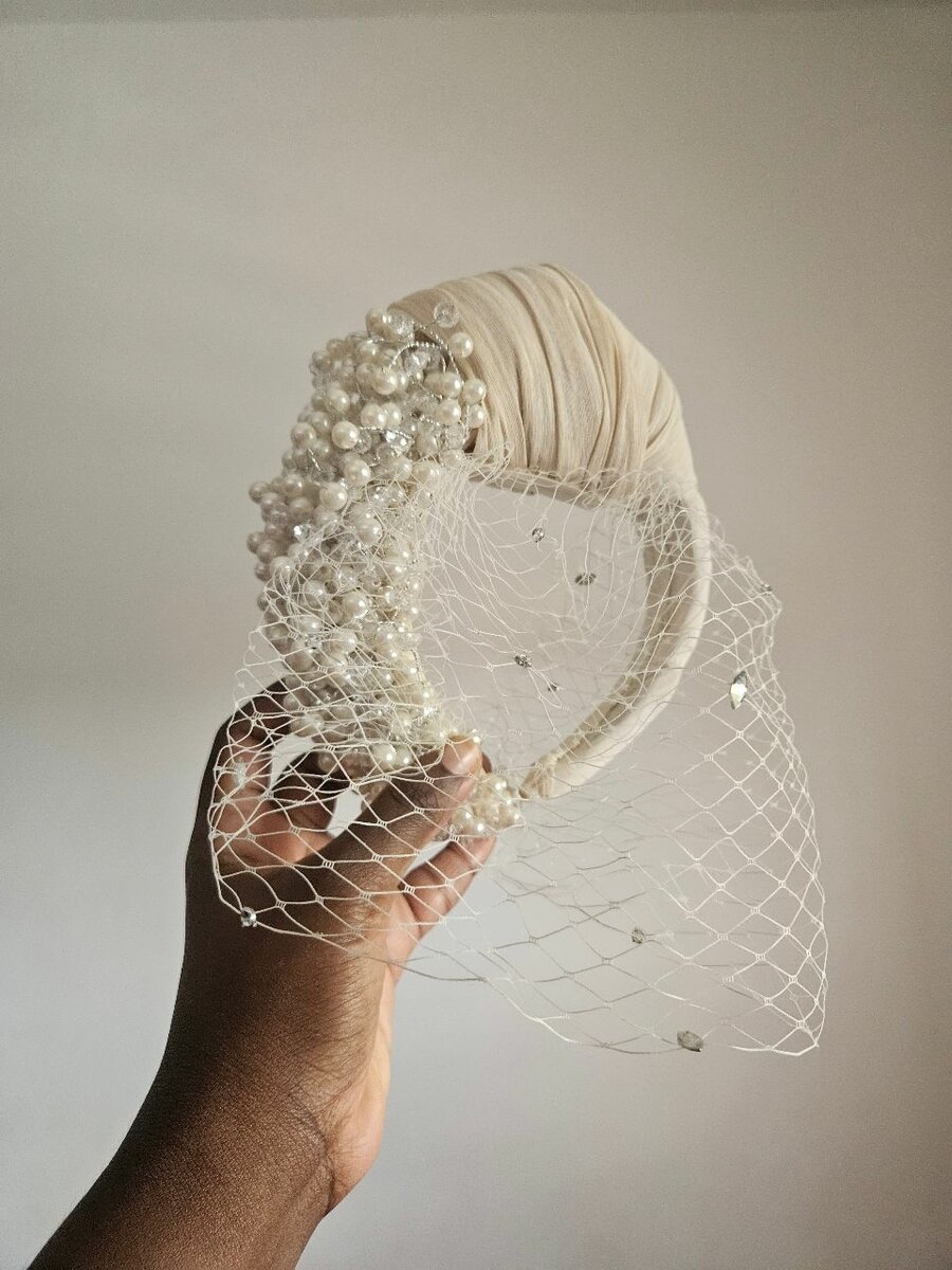 Coiffe de mariée perlé élégant