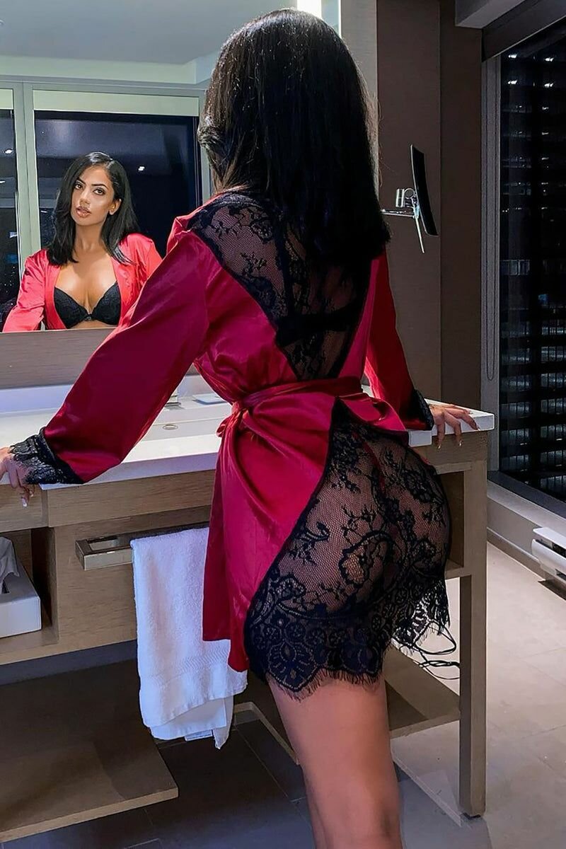Kimono en satin rouge femme