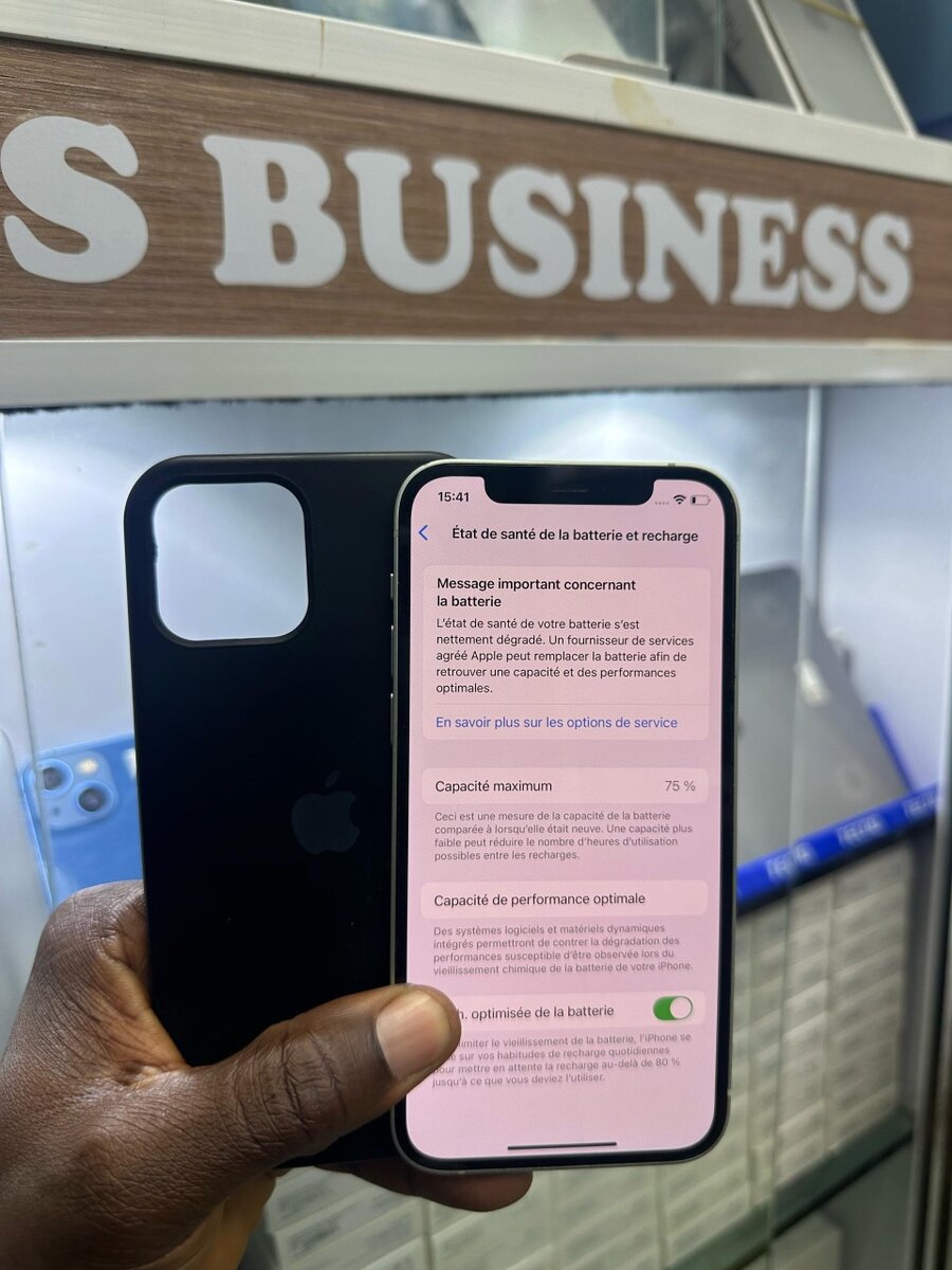 iphone 12 simple 64giga casi