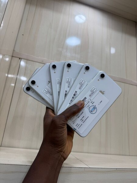 iPhone XR - Couleurs Variées