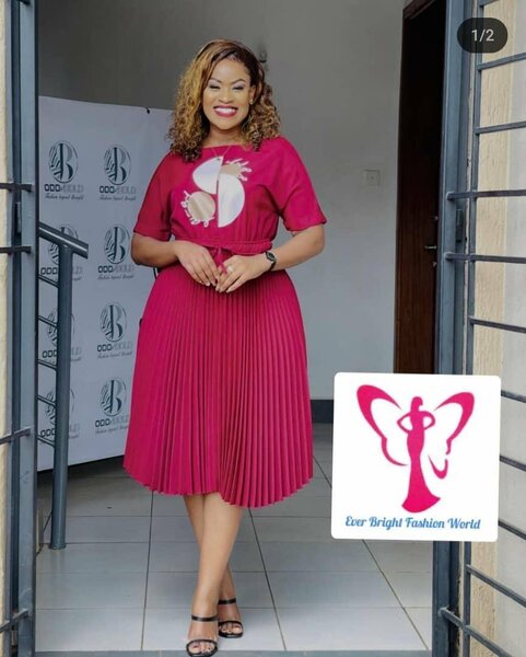 Robe plissée élégante