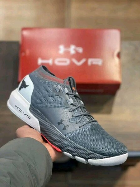Chaussures de sport HOVR