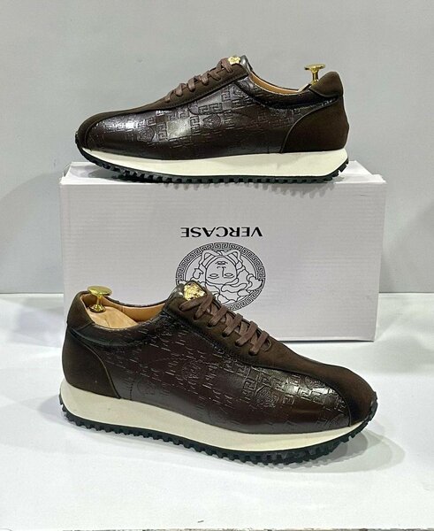 Chaussures de sport en cuir élégantes