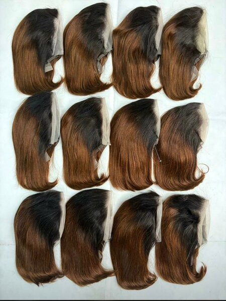 Perruques en dentelle courtes et lisses