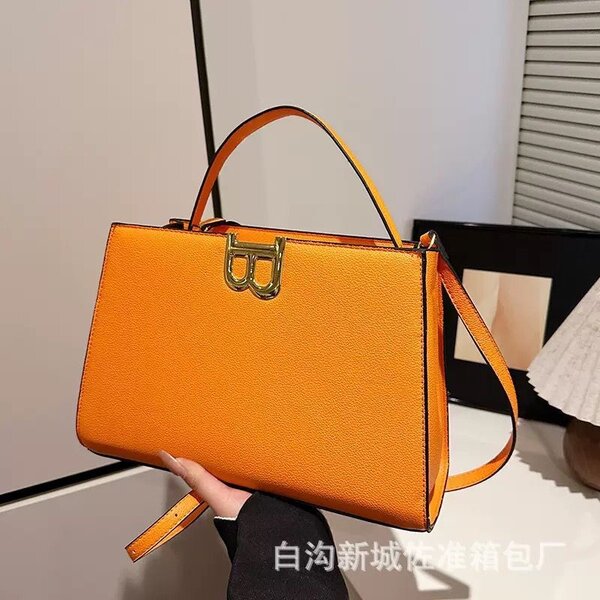 Sac à main élégant en cuir