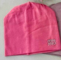 Тонкая шапочка на весну