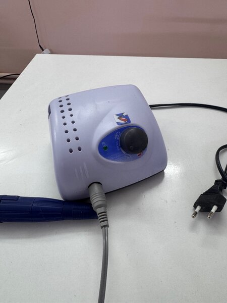 Машинка СТРОНГО 210