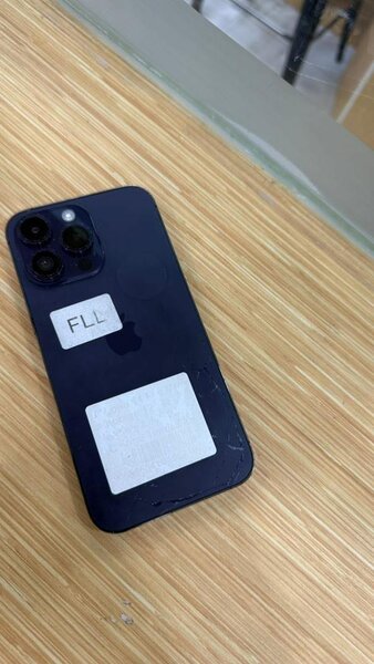 iphone 14 pro max 128giga mess