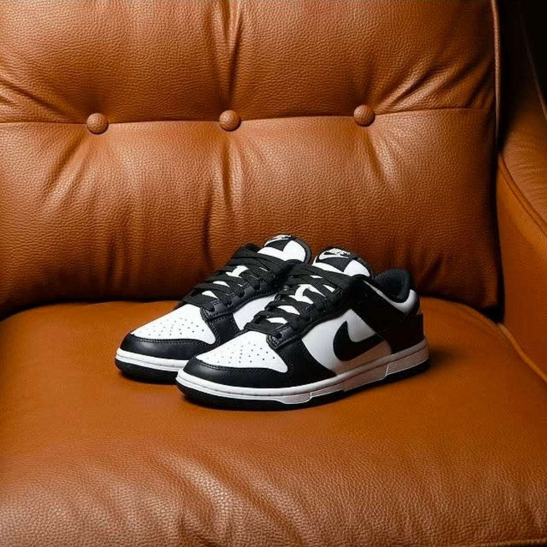 Chaussures Nike Dunk Low noir et blanc