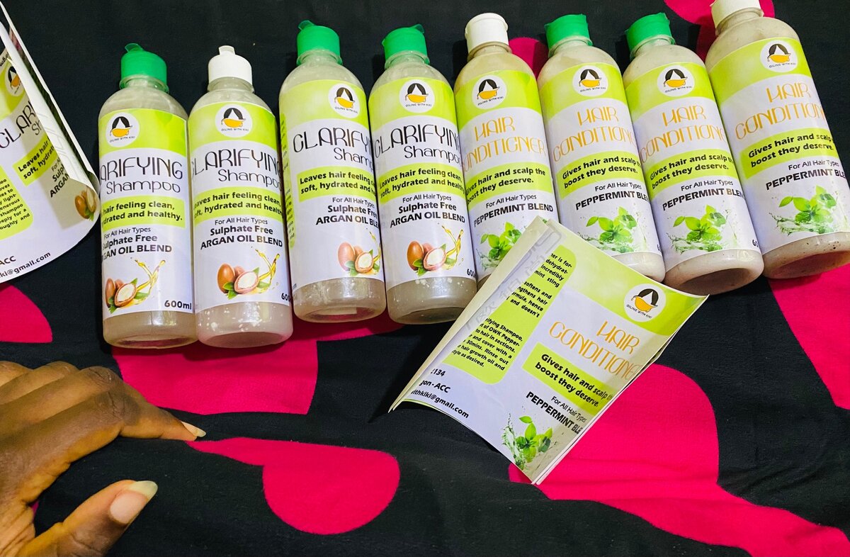 Sulphate free moisturizing Shampoo and Mint Conditioner