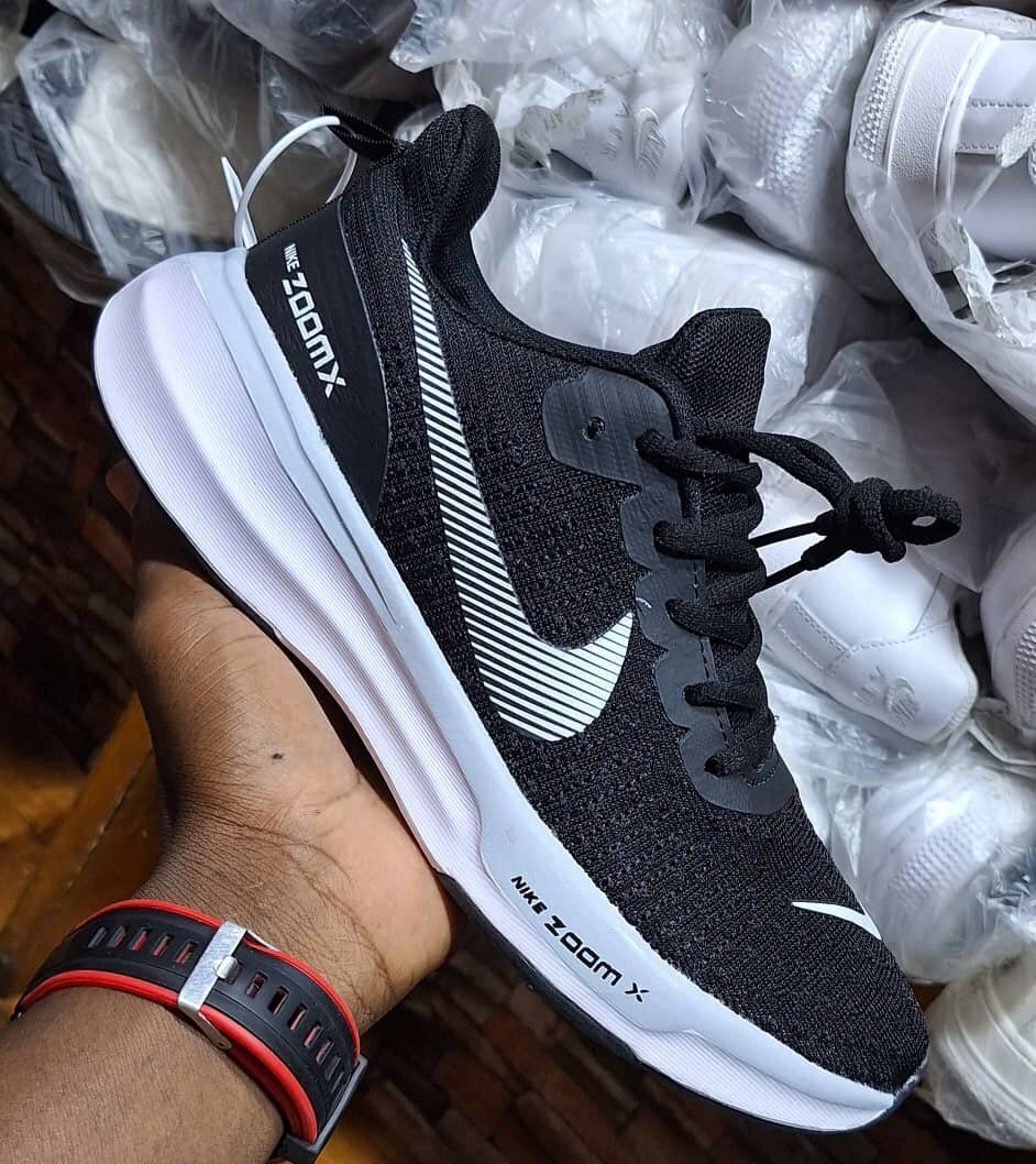 Chaussures de course noires