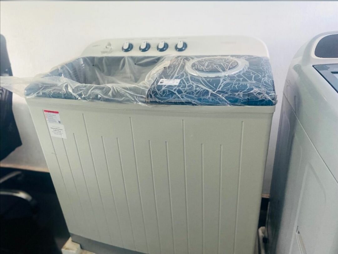 SAMSUNG WASHING MACHINE TWIN TOP 14KG.