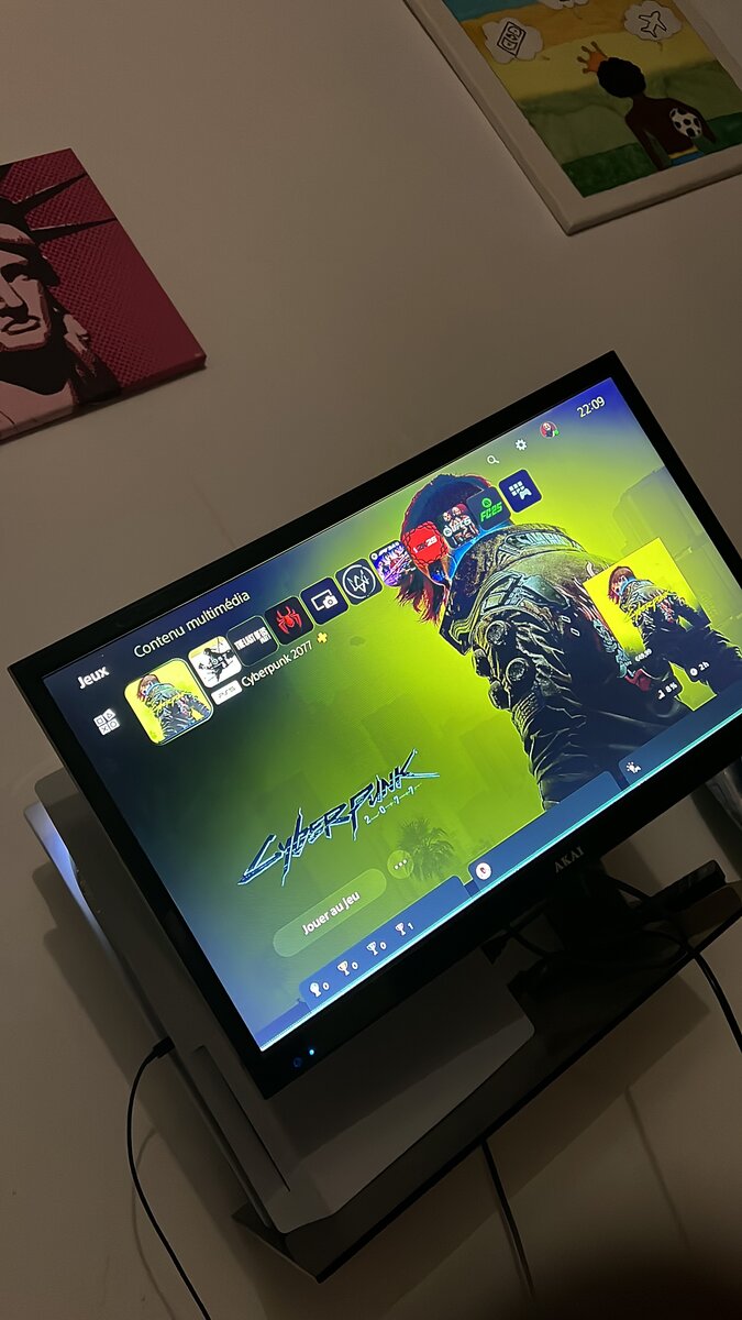 Télévision écran plat