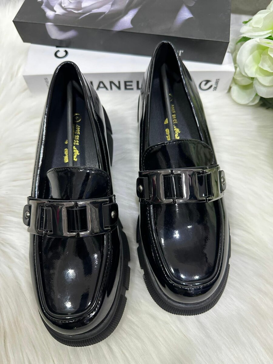 Ladies loafers