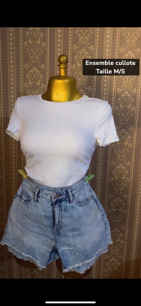 Ensemble T-shirt et Short Denim