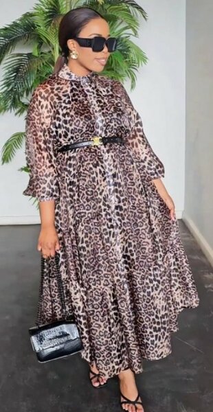 Elegant leopard print dress