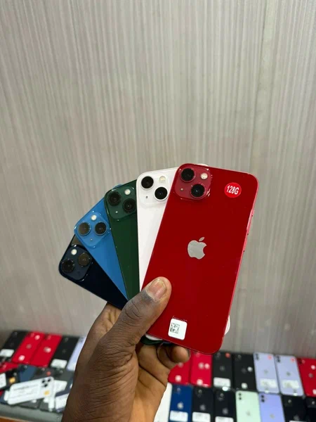 iPhone 13