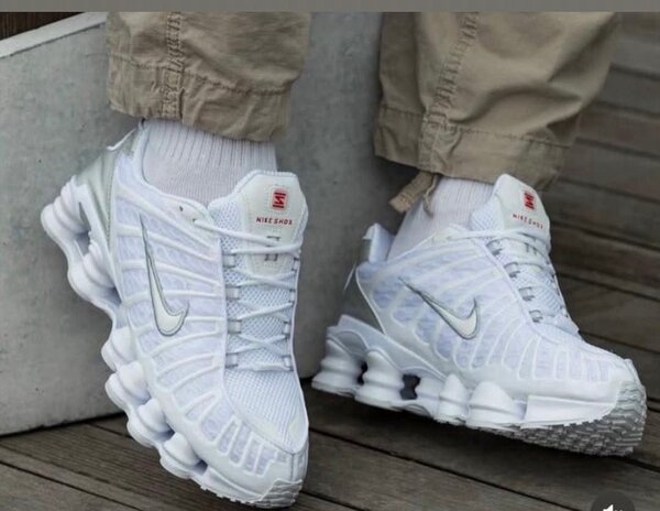Baskets Nike shox