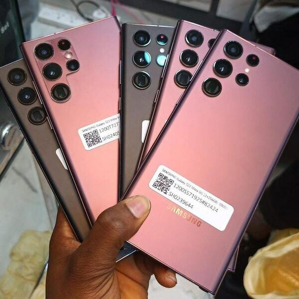 Téléphone Samsung rose