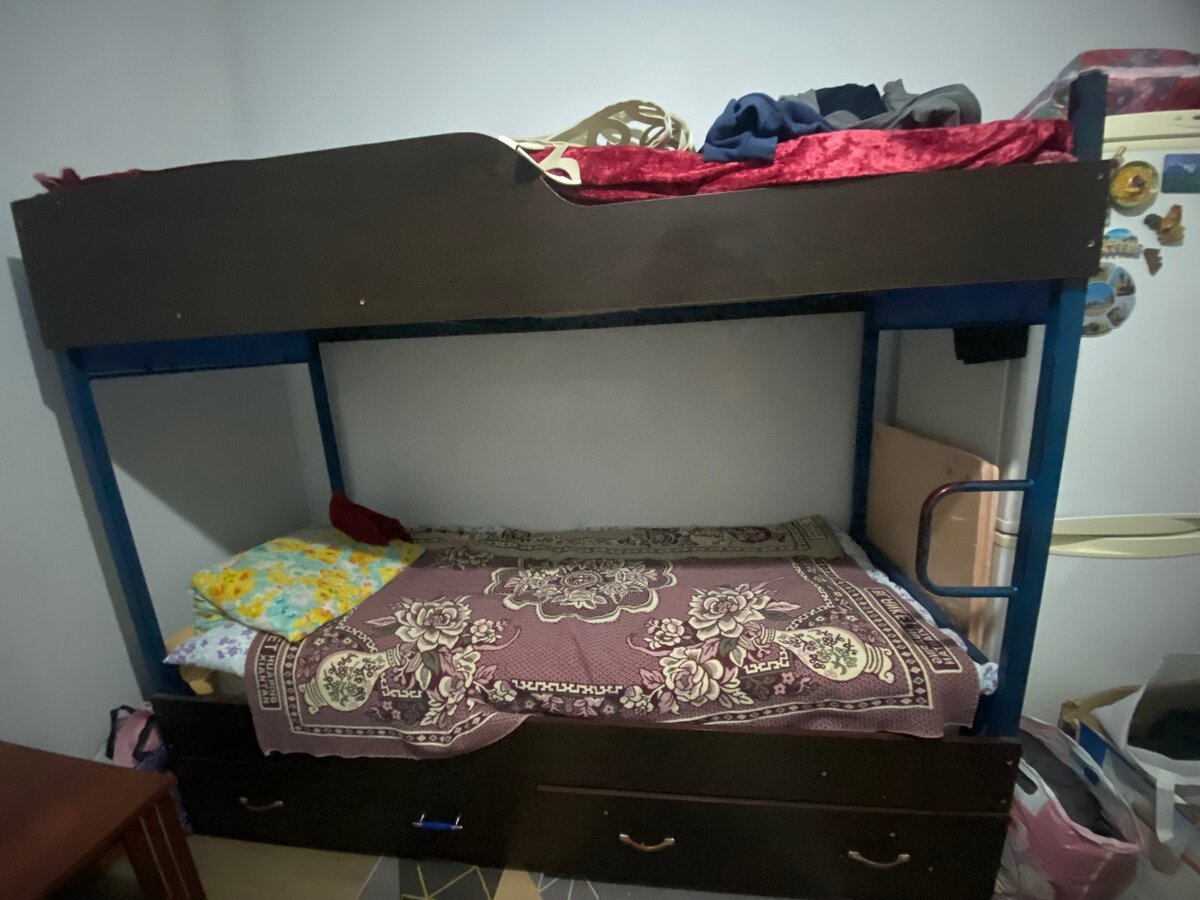 двухъярусная кровать