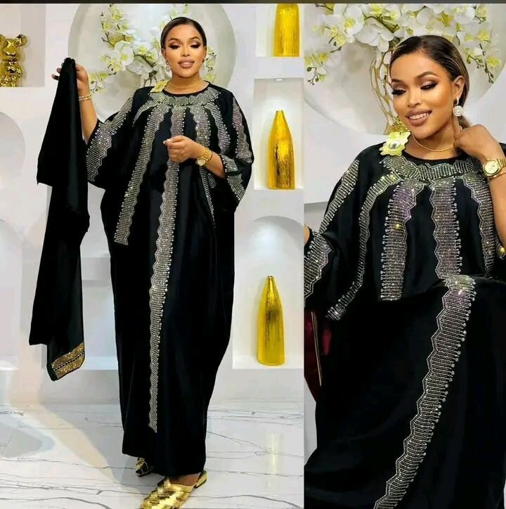 Caftan Noir Élégant