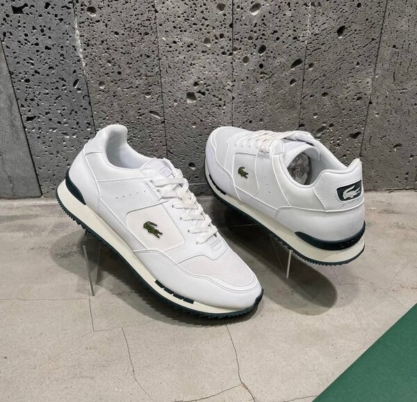 Chaussures de sport élégantes Lacoste