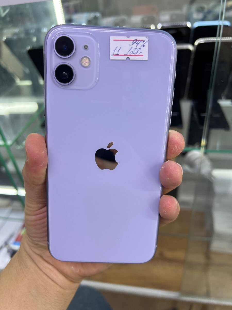 Айфон 11.