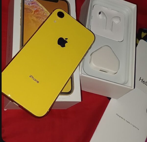 IPHONE Xr FRESH IN BOX