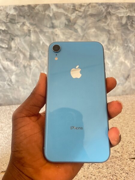 iPhone XR
