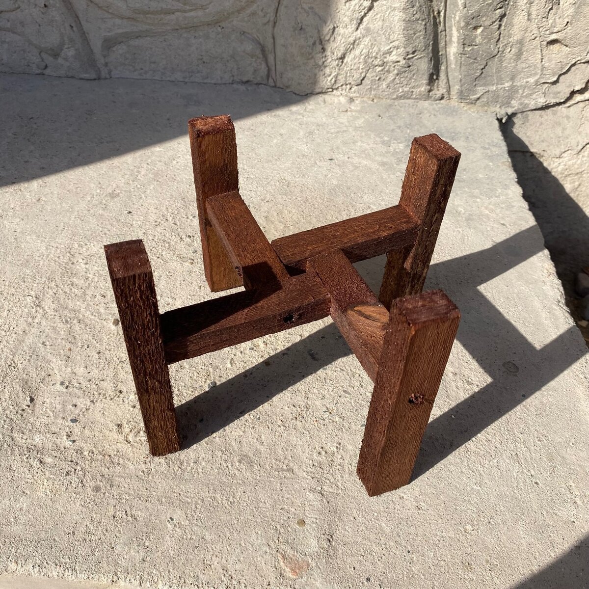 Подставка под растения