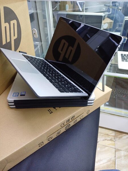 Ordinateur Portable HP Élégant