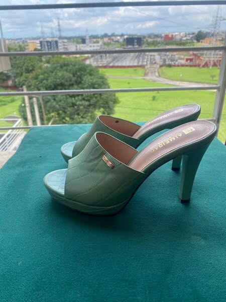 Mules à Talons Hauts Verts