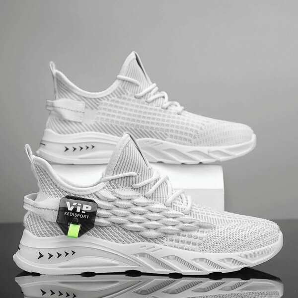 Baskets blanches sport légères