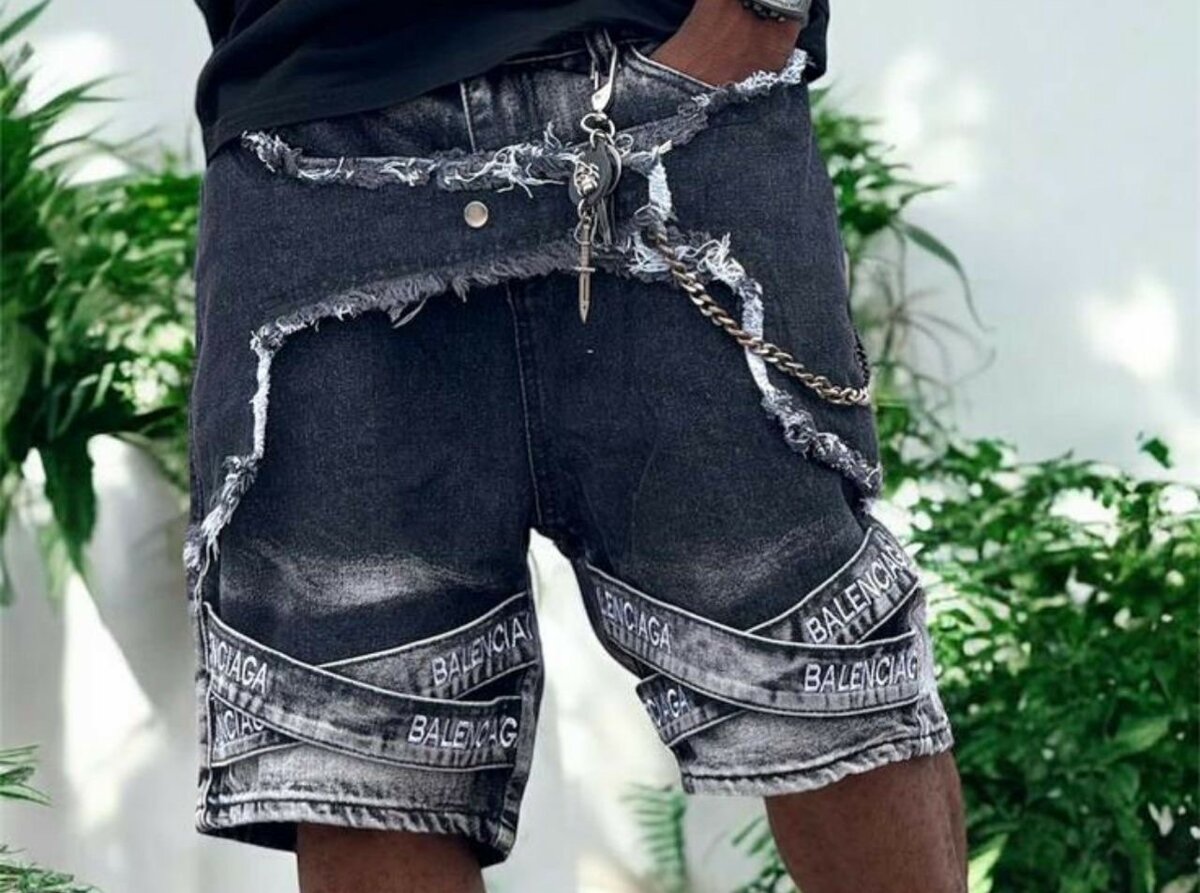 Shorts en denim déchirés tendance
