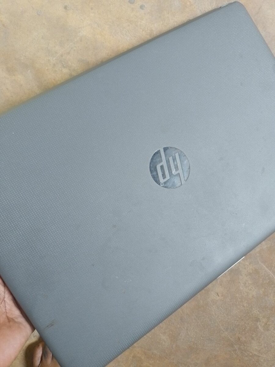 HP laptop