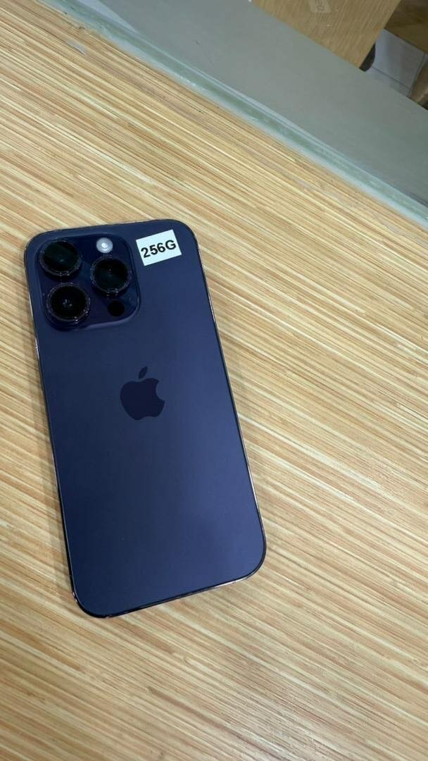 14 pro 256giga écran icloud