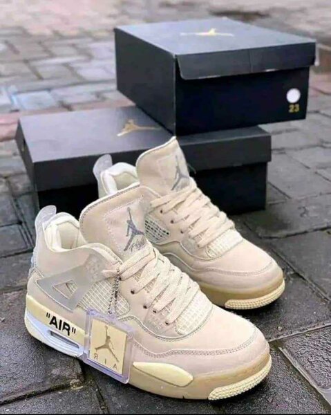 Jordan 4 first class