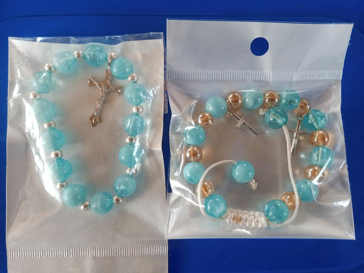 Bracelet en perles avec croix