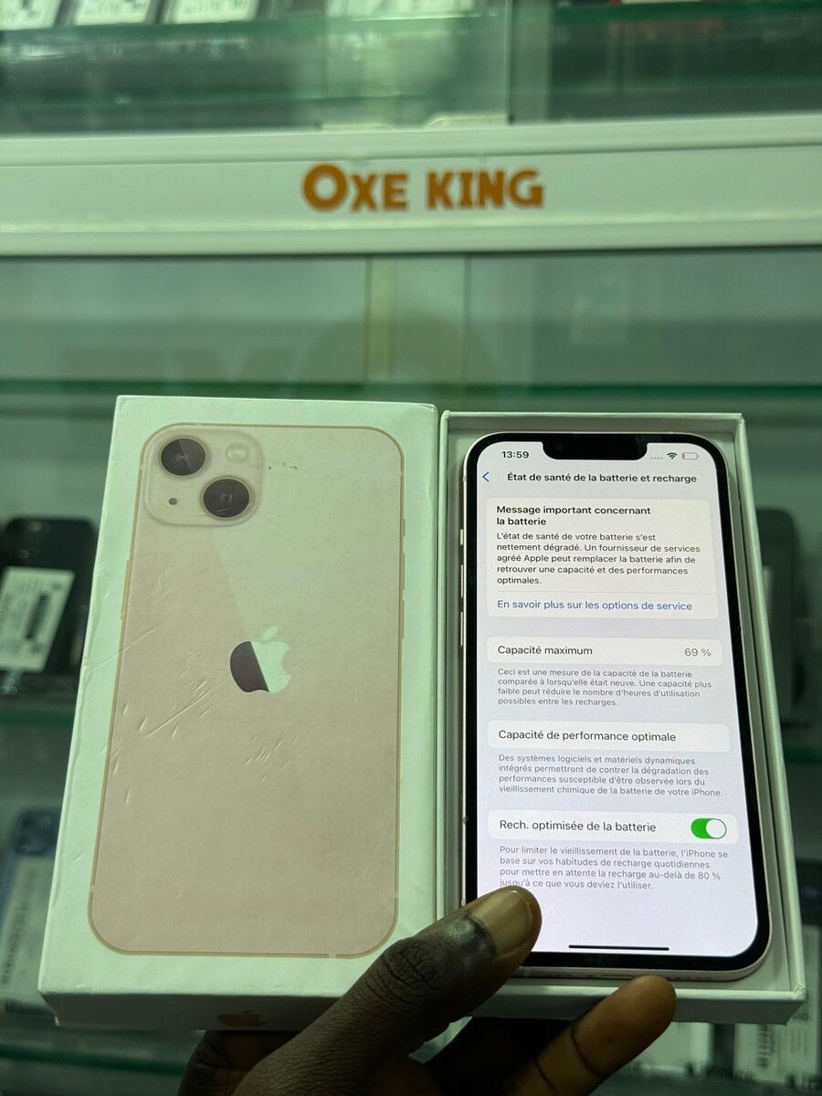 iPhone 13 128go quasi neuf