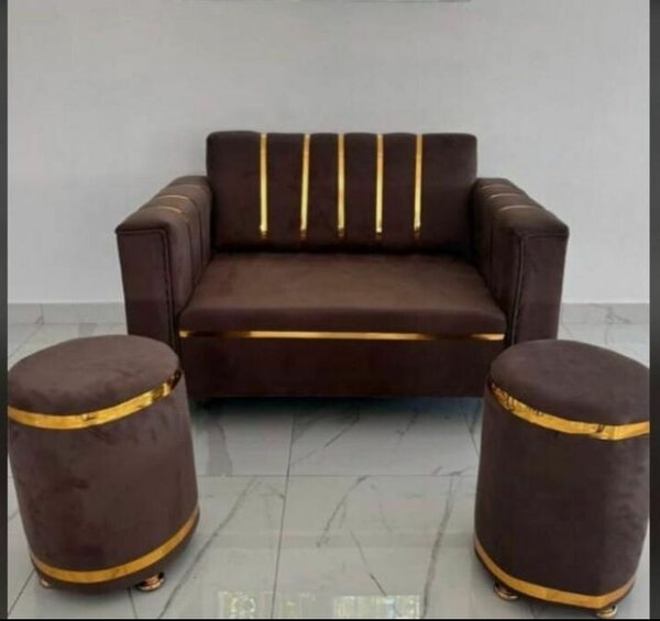 Canapé 2 places avec 2 poufs