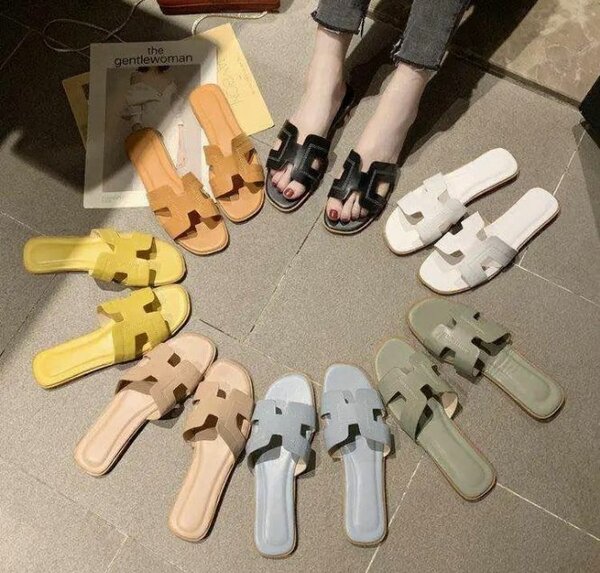 Sandales plates élégantes