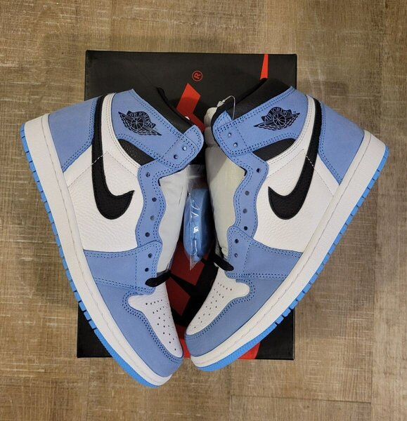 Jordan 1 university blue