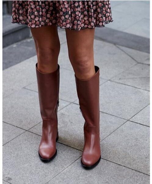 Демисезонные новые сапоги из натуральной кожи