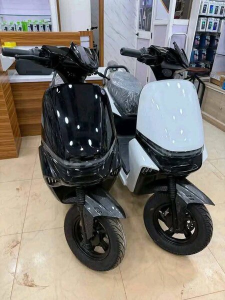 Scooter électrique pliable