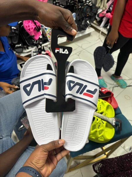 Sandales FILA Confortables