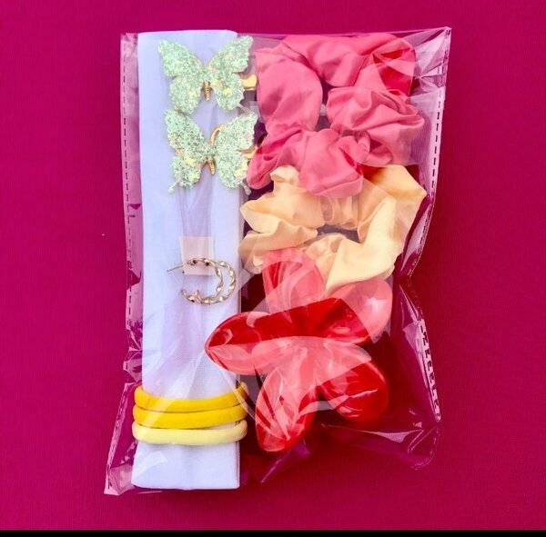 Set de bijoux et chouchous colorés