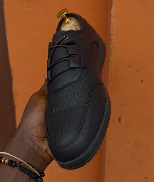 Chaussures en cuir élégantes