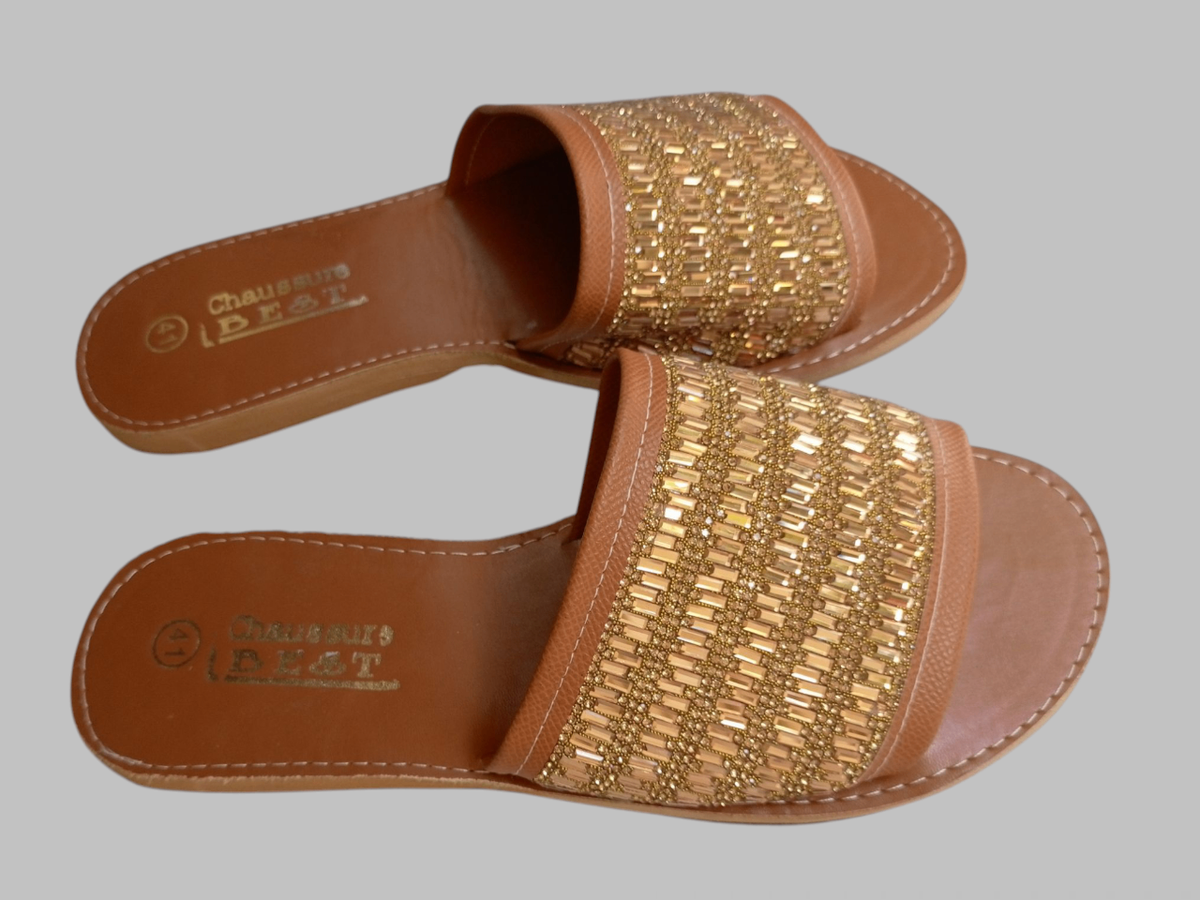 Sandales en cuir dorées