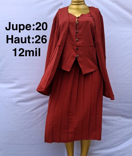 Tailleur femme rouge élégant